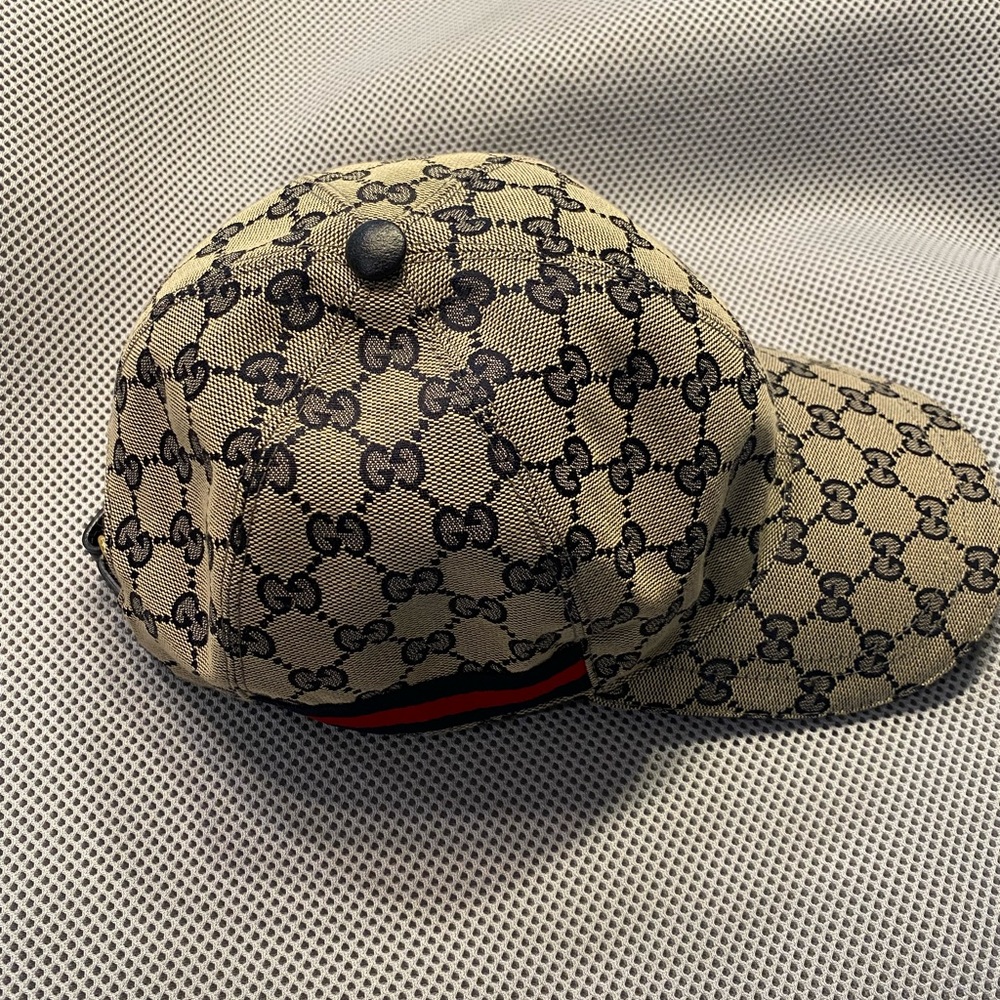 GUCCI SNAPBACK (BLUE MONOGRAM)